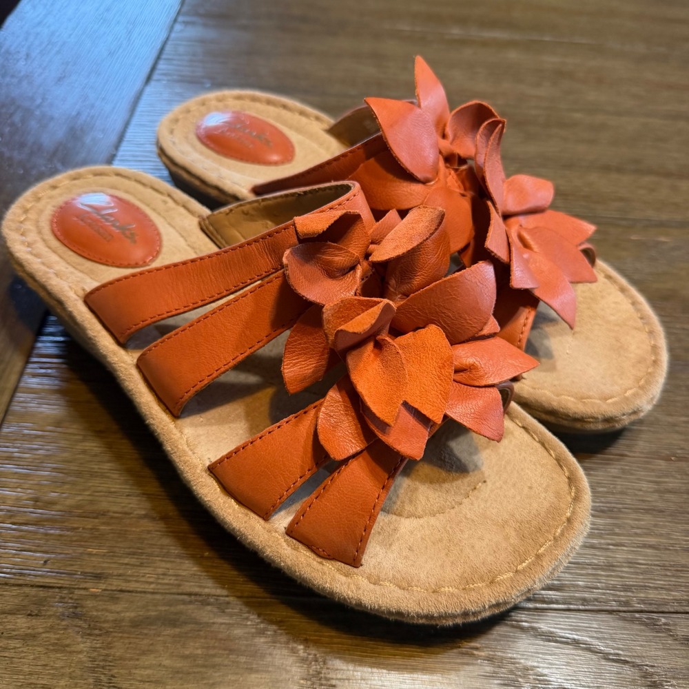 Clarks Artisan Women 9M Orange Leather Flower Strappy Wedge‎ Slide Sandals 63808